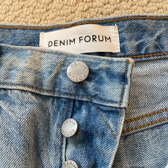 Aritzia Denim Forum ExBoyfriend Denim short - Picture 3 of 7